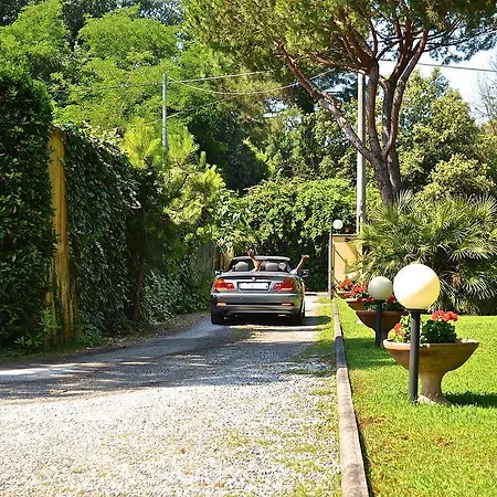 Fiorisella Hotel 3*