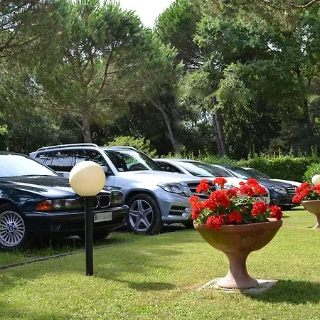 Fiorisella Hotel 3*