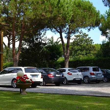 Hotel Fiorisella 3*